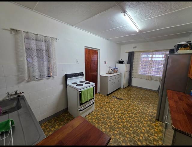 3 BEDROOM HOUSE FOR SALE IN SASOLBURG EXT 1